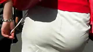 મિત્રો પૂલ રમ્યા પછી પોર્ન વિશે જુસ્સાદાર xxx boobs pic