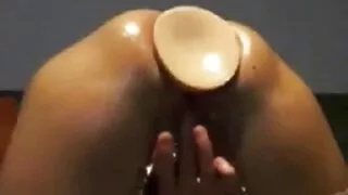 સુંદર માણસ પલંગ પર છે સેક્સ સાથે બસ્ટી mature porn photos સુંદરતા